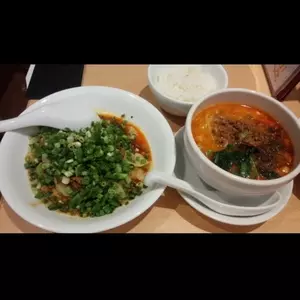 想吃担担面 栄店（シャンツーダンダンミェン）
