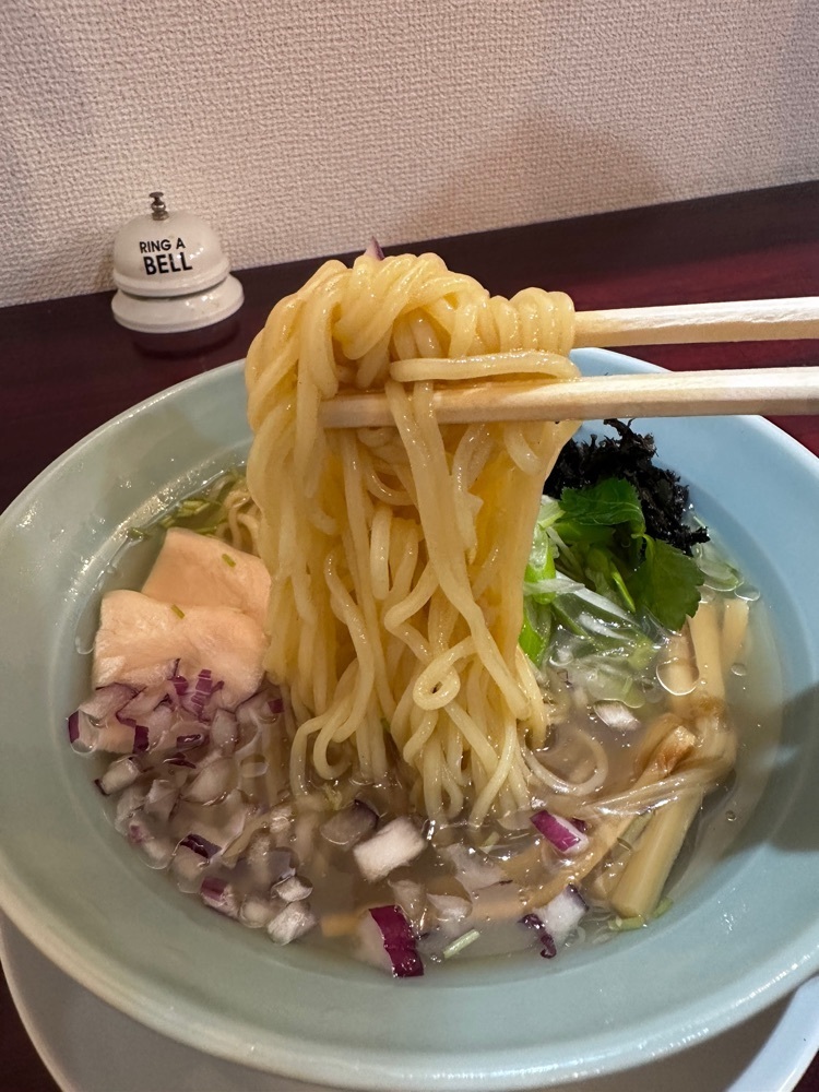 stealthさんが投稿したらぁ麺つけ麺Lab すすりどきに関する口コミの画像