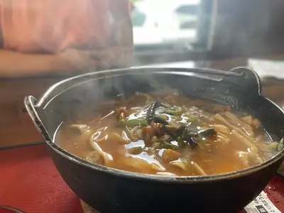 甲州ほうとう 完熟屋 本店（甲州　完熟屋(カンジュクヤ)）