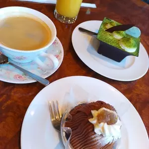 イングリッシュガーデン&カフェレストラン風の丘しいある