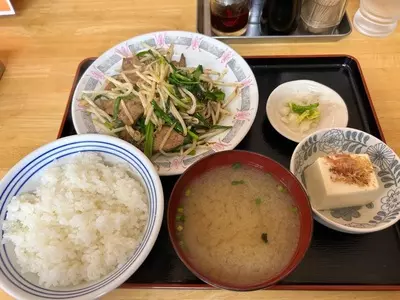 肉汁餃子のもりや（母里屋）