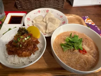 台湾茶房 e～one（タイワンサボウ イーワン）
