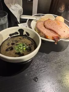 麺屋武蔵 武骨相傳（ぶこつそうでん）