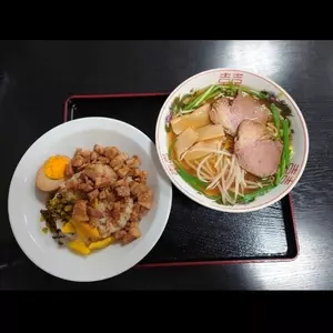 台湾屋台 SARIKAKA（サリカカ）