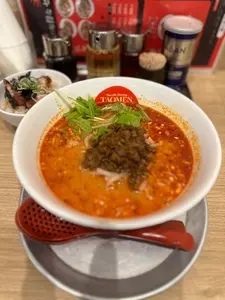 ヌードルダイニング 道麺 居留地店（タオメン）