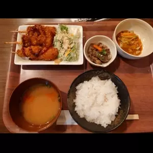 串百景（【旧店名】串づくし HUG）