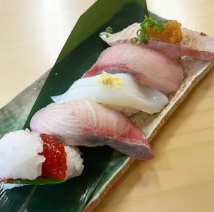 回転寿し　活鮮 船尾店