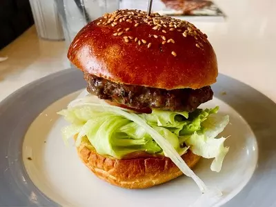 3000日かけて完成した極上ハンバーガー Field（【旧店名】Cafe&Bar Field）