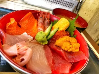 築地 どんぶり市場（つきじどんぶりいちば）