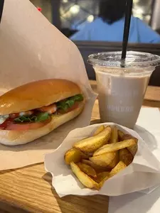 コッペ田島 新京極店（【旧店名】パンの田島）