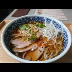 鴨そばとワイン6（ロク）