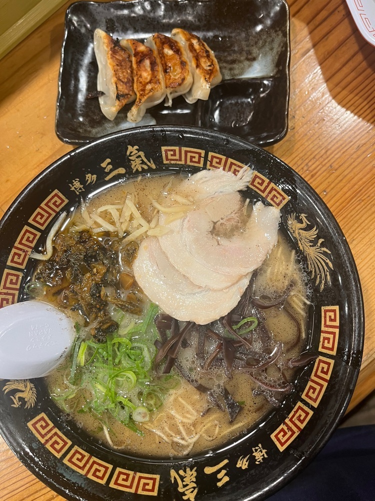 ヤベっちさんが投稿した博多三氣 姪浜大通り福重店に関する口コミの画像