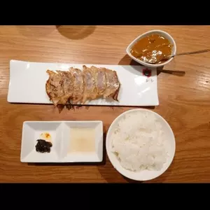 餃子dining ウッシッシ