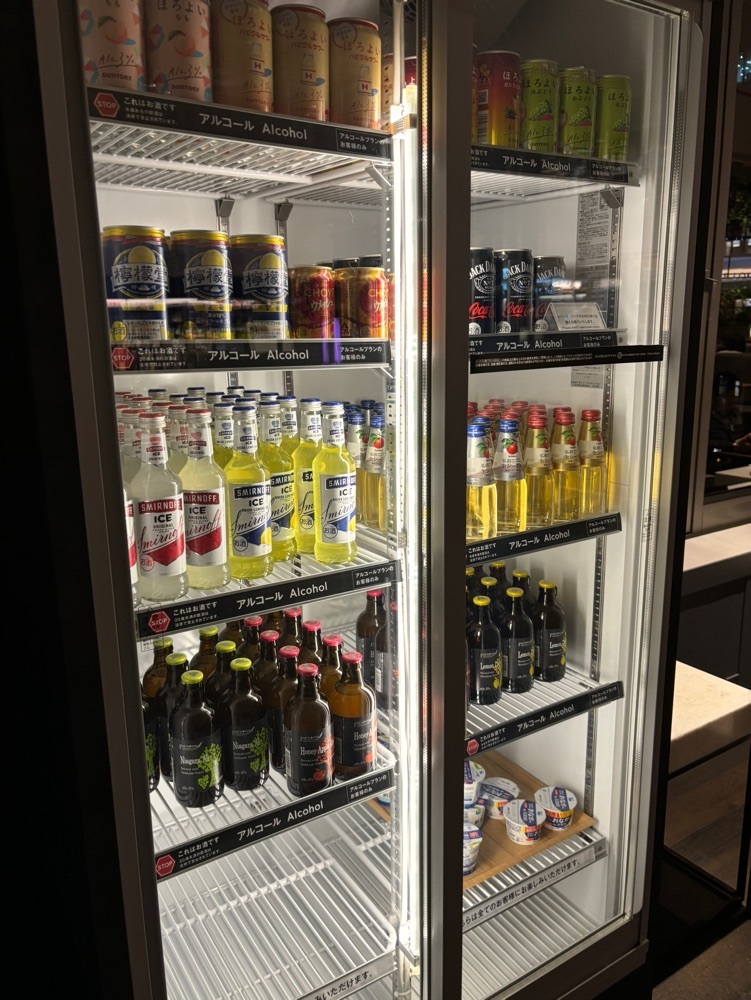rural_studio_c0f5さんが投稿したTSUTAYA BOOKSTORE SHARE LOUNGE MARUNOUCHI（ツタヤ ブックストア シェア ラウンジ）に関する口コミの画像
