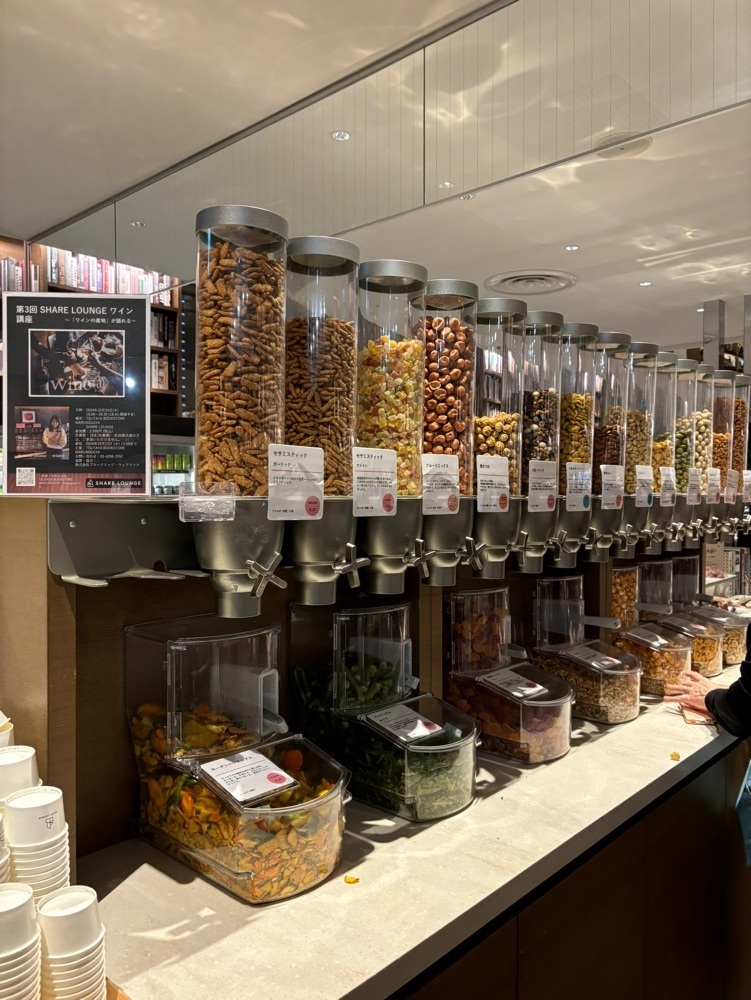 rural_studio_c0f5さんが投稿したTSUTAYA BOOKSTORE SHARE LOUNGE MARUNOUCHI（ツタヤ ブックストア シェア ラウンジ）に関する口コミの画像