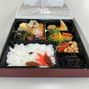 八百彦本店