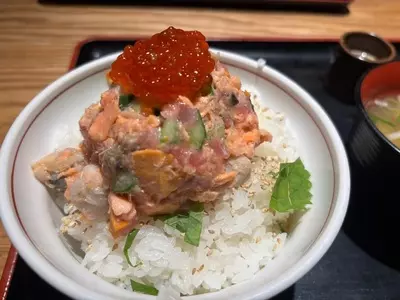 一夜干しと海鮮丼 できたて屋 時計台店