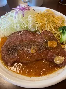 大衆ステーキ 肉の助 本店