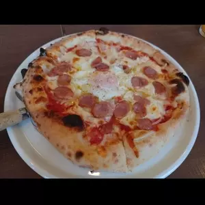 ピッツエリアケン（Pizzeria KEN）