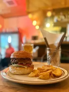 クリッターズバーガー（CRITTERS BURGER）