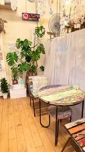 レインボーカフェ