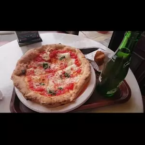 ソロ ピッツァ ナポレターナ ダ ピッコロ 大須本店（SOLO PIZZA Napoletana OSU HONTEN 【旧店名】カフェ バール チェザリ）