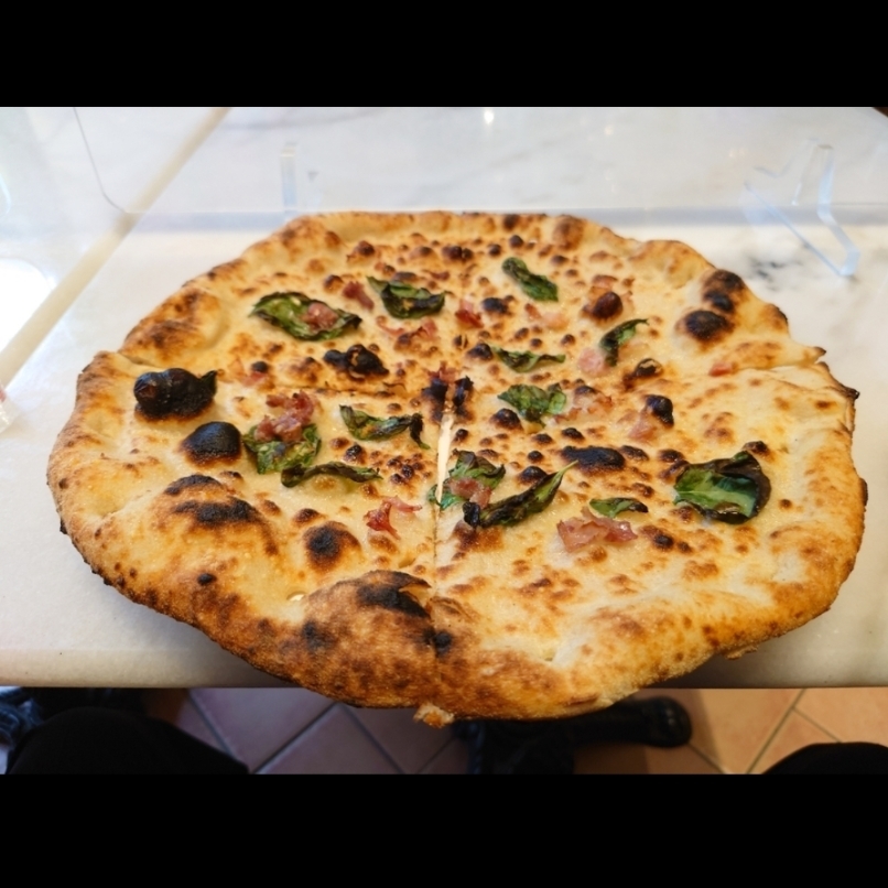 sakur776さんが投稿したソロ ピッツァ ナポレターナ ダ ルーチョ 名古屋駅店に関する口コミの画像