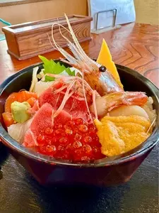 民宿 青塚食堂（あおつかしょくどう）