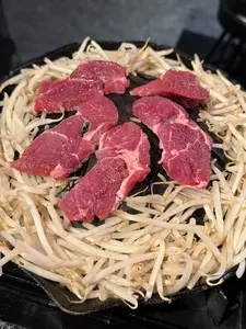 新橋 生ジンギスカン 燃える羊（【旧店名】新橋ジンギスカン羊一頭買い 燃える羊）