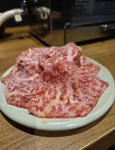 焼肉 MEAT BANK.jp（ヤキニクミートバンクドットジェイピー【旧店名】タンとハラミ MEAT BANK.jp）