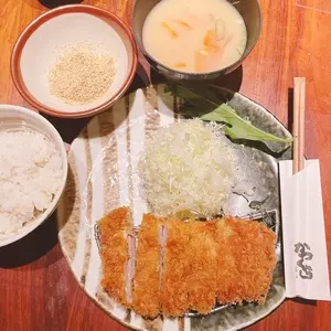 名代とんかつ かつくら 四条東洞院店（なだいとんかつ かつくら）