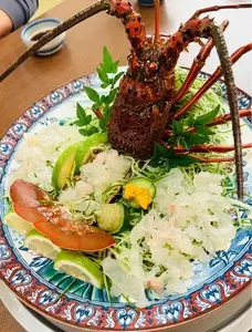 いせえび料理 中平（なかひら）