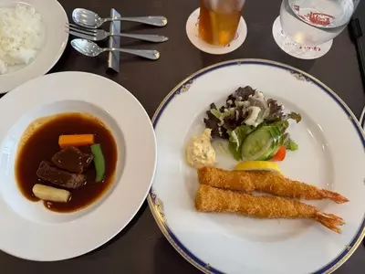 レストランよこかわ