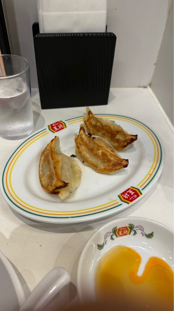 【東京近郊】居酒屋勝手にレビューさんが投稿した餃子の王将 東神奈川駅西口店に関する口コミの画像
