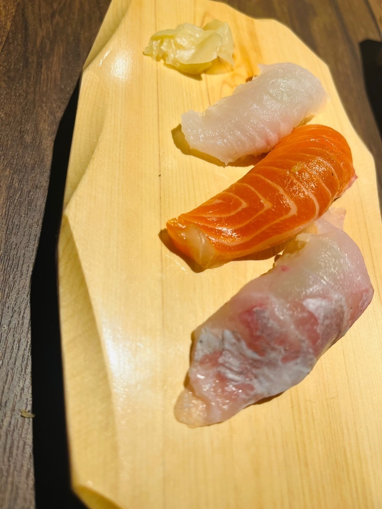 東京食べあルークさんが投稿した寿司と炉端 すし山 新宿（【旧店名】北海寿司と天ぷら すし山）に関する口コミの画像
