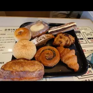 NILS BAKERY（ニルスベーカリー）