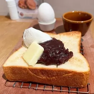 天然酵母の食パン専門店 つばめパン&Milk 名駅店