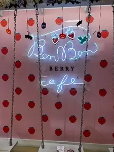 BonBon BERRY cafe（ボンボンベリーカフェ）