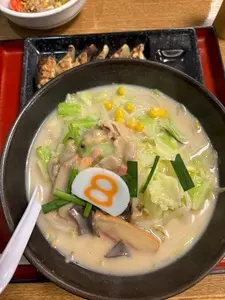 ８番らーめん 入江店