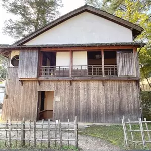 香山公園（香山墓所、露山堂、枕流亭）