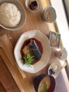 岡村春子商店（Deli&Kitchen 魚春）