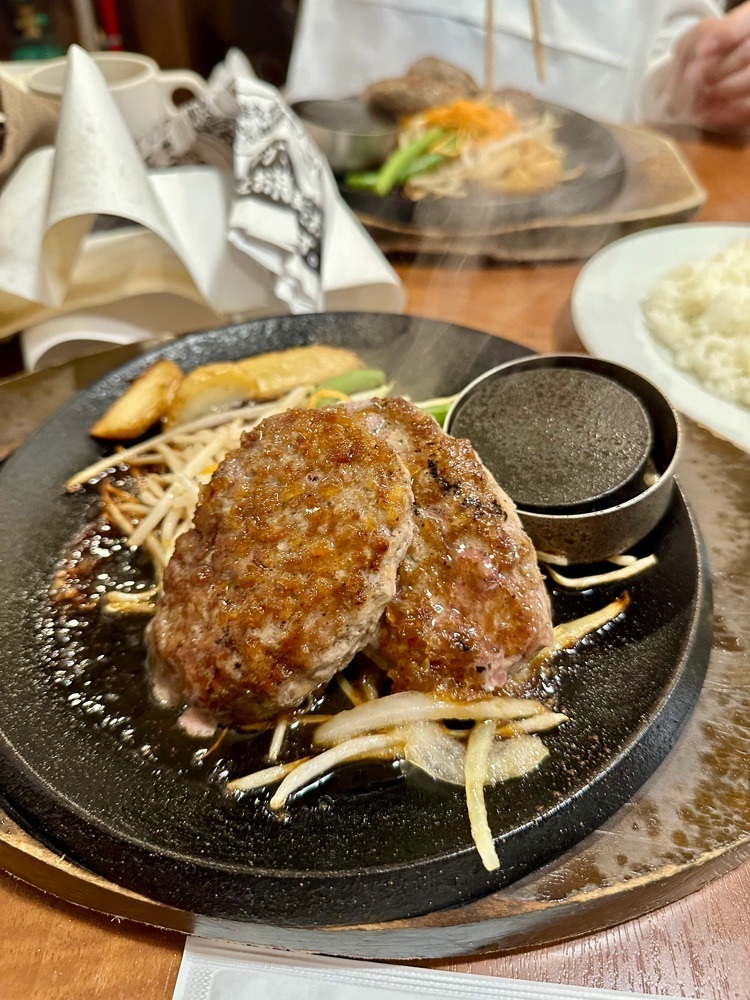 ぴょんたI 東京グルメ・居酒屋さんが投稿した肉のはせ川 渋谷店に関する口コミの画像
