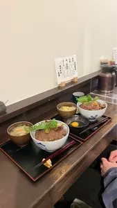 神戸牛丼　広重