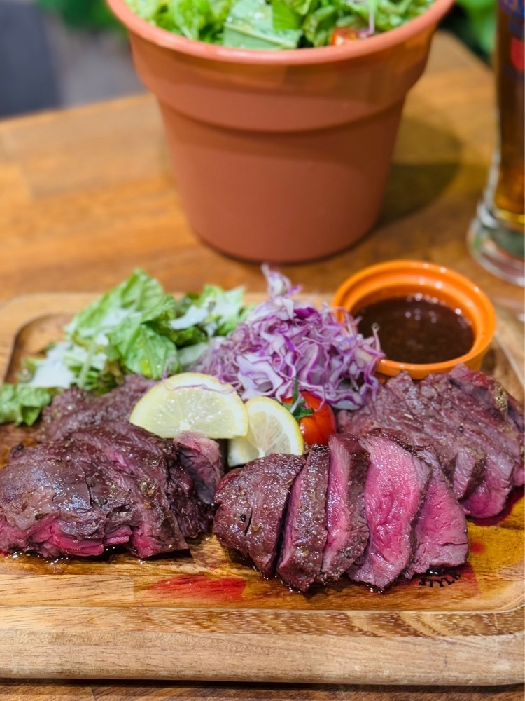 食いしん坊プリンセスさんが投稿した夜景×チーズ肉バル GARDEN 三宮に関する口コミの画像