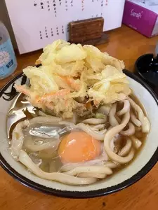 甲斐のうどん まる