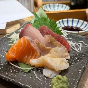 魚河岸酒場 FUKU浜金 KITTE名古屋店