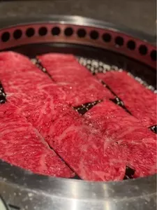 焼肉 思食（オボシメシ）
