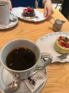 トゥーストゥース パティスリー＆カフェ 阪急西宮ガーデンズ店（TOOTH TOOTH PATISSERIE&CAFE）