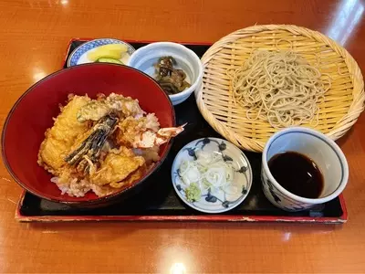 尾張屋 神田富山町店