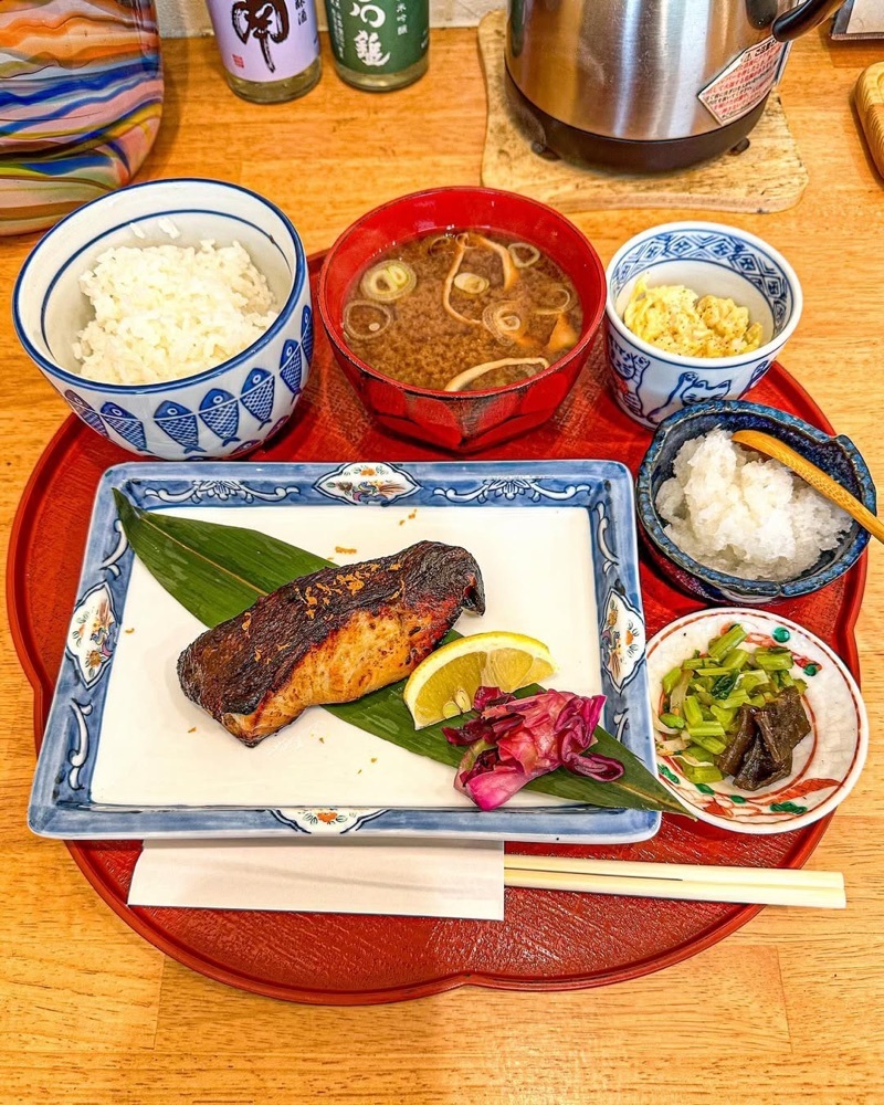 40s_gourmetさんが投稿した炭火焼き魚弁当 すみさわに関する口コミの画像